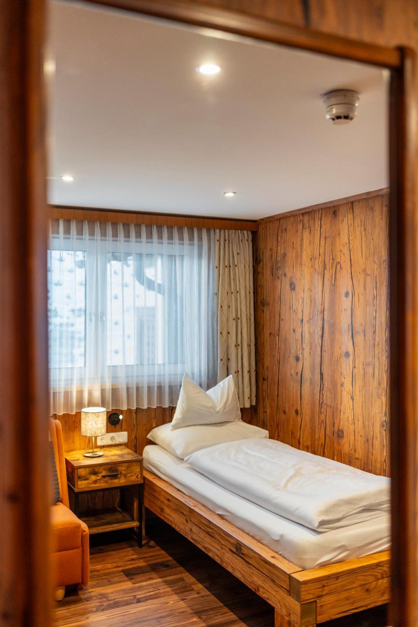 Wander- Und Wellnesshotel Kanzler 巴德米滕多夫 外观 照片